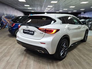 INFINITI Q30 2.2D PREMIUM TECH 7DCT
