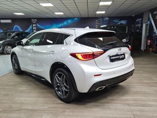 INFINITI Q30 2.2D PREMIUM TECH 7DCT