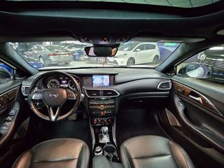 INFINITI Q30 2.2D PREMIUM TECH 7DCT