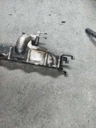 Colector Kia Carens 2.0 Rcdi