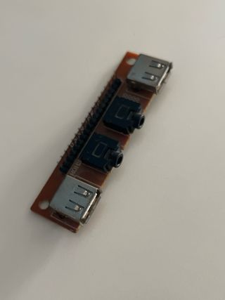 Lote de componentes electrónicos de los 2000