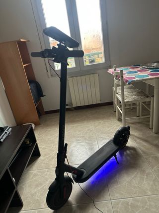 Patinete xiaomi 4 pro con todos sus accesorios