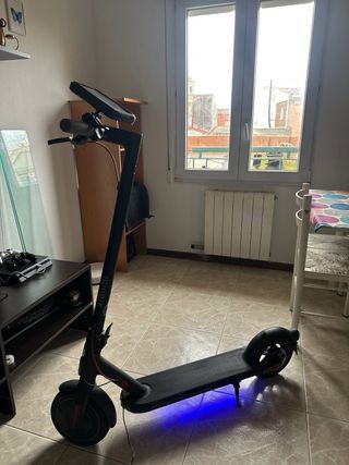 Patinete xiaomi 4 pro con todos sus accesorios