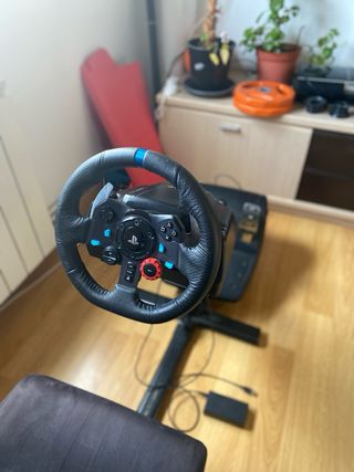 Volante Logitech G29 + pedales — perfecto estado