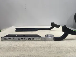 Soporte baúl Kawasaki Z650