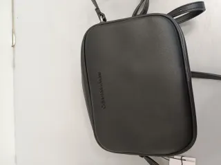 Bolso bandolera Calvin Klein B2Y9038