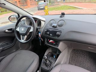 SEAT Ibiza 1.6 TDI 105 CV 5 PUUERTAS