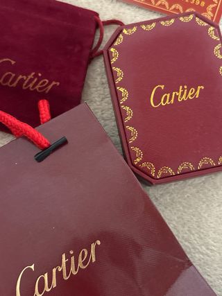 Borsa e scatola per anelli Cartier