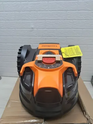 Robot cortacésped LawnMaster VBRM16