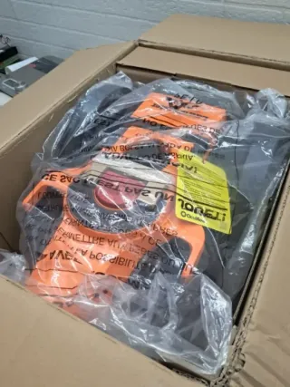 Robot cortacésped LawnMaster VBRM16