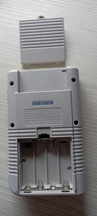 Game boy, 4 juegos con funda y adaptador.