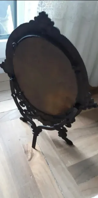 Espejo antiguo de tocador