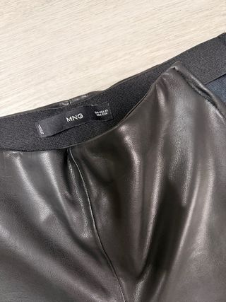 Pantalon efecto piel nuevo