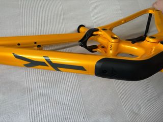 Cuadro Enduro NUEVO Carbono YT Capra Talla M.