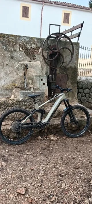 Cube Stereo Hibryd SL 170