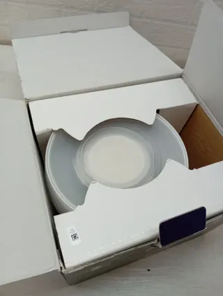 Lámpara LED inteligente Philips Hue