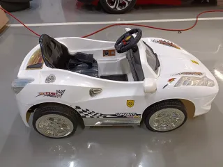 Coche eléctrico niño