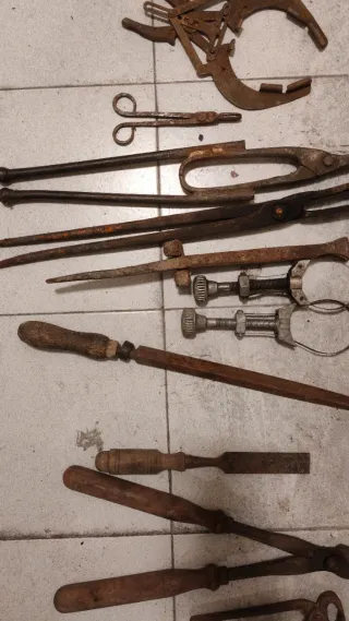 La herramienta antigua