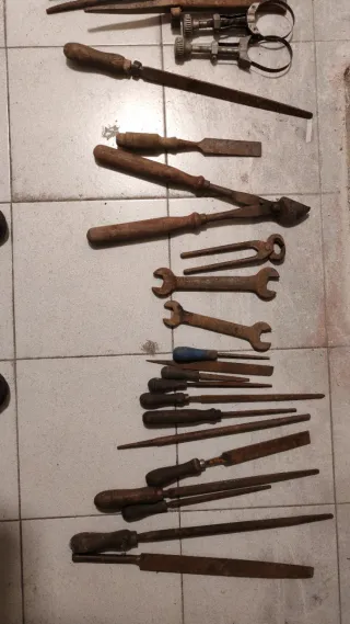 La herramienta antigua