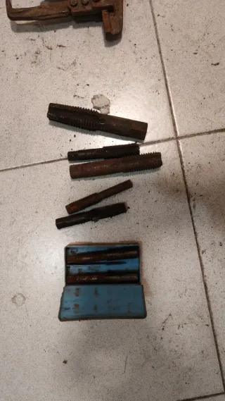 La herramienta antigua