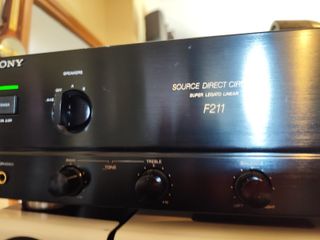 SONY F211 -431- amplificador