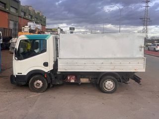 Nissan Cabstar 2009