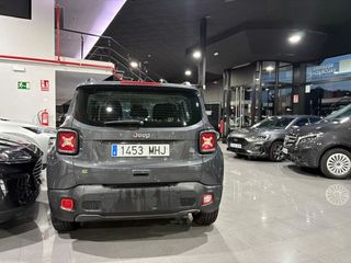 Jeep Renegade EHYBRID 1.5 96KW(130CV) LIMITED ATX GRAPHITE GREY (METALIZADO)	TELA NEGRO