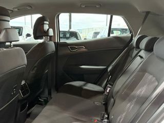 Kia Sportage Kia Sportage DRIVE 1.6 T-GDI HEV 158KW (215CV) DRIVE 4X2 PACK DESIGN