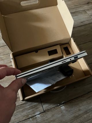 Ordenador Portatil LENO 14” - 16GBRam y 512GB Disc