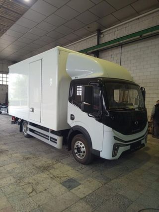 Dongfeng Box QUANTRON EV4