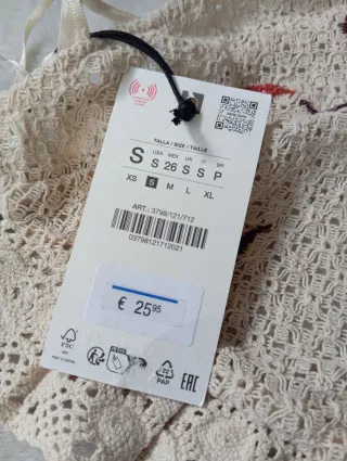 Zara Crop Top Raw Embroidery Retro Style