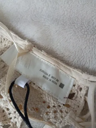 Zara Crop Top Raw Embroidery Retro Style