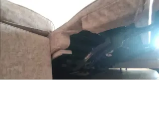 Sofá Cheslong beige.