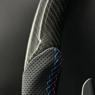 Volante bmw M fibra de carbono (Última UNI) OFERTA
