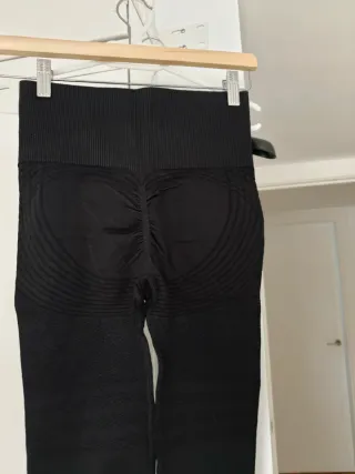 Leggings deportivos Alo Yoga negros talla S