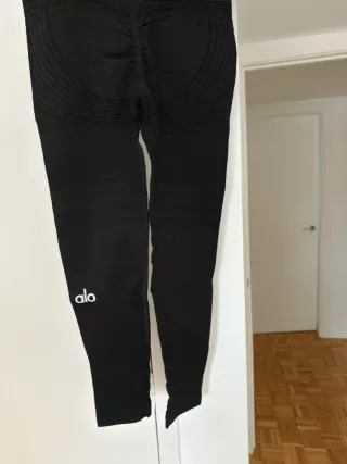Leggings deportivos Alo Yoga negros talla S