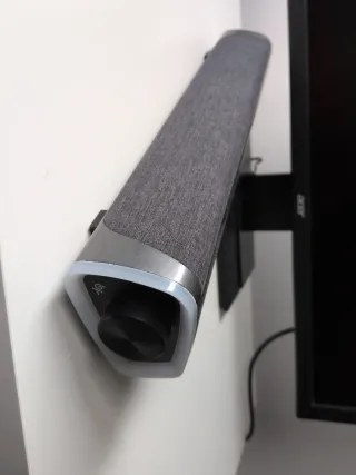 Monitor acer y barra de sonido