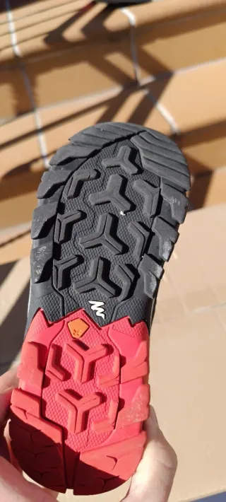 Botas de montaña Quechua impermeables T34