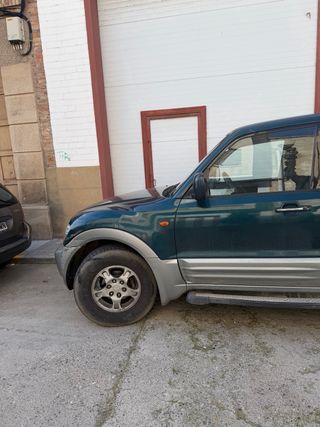 Mitsubishi Montero 2002