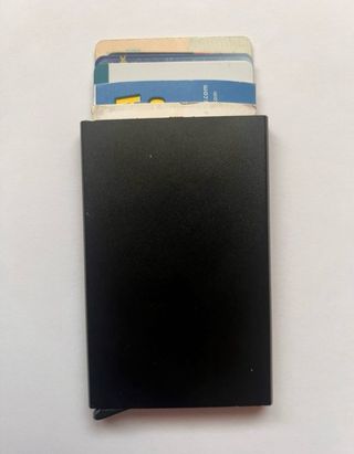 Cartera metálica para tarjetas