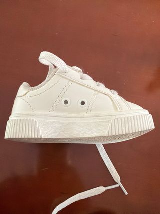 Zapatillas blancas