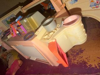 Autocaravana Barbie con barca