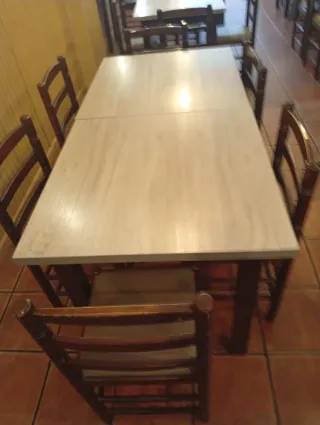 Mesa y 4 Sillas para Bar/Restaurante