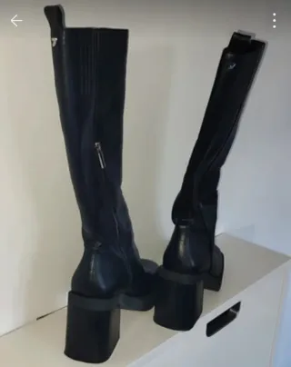 Botas altas Gioseppo negras