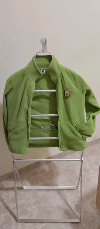 Polar Fallero color verde pistacho