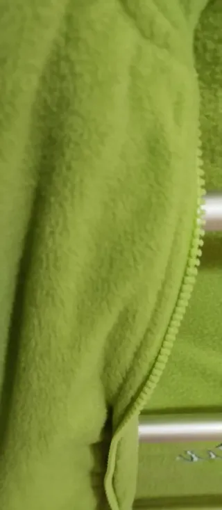 Polar Fallero color verde pistacho