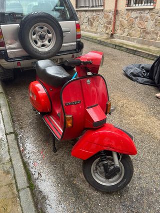Vespa PX 200 IRIS
