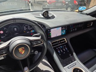 Porsche Taycan 2021