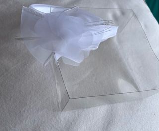 Diadema blanca de organza para Primera Comunión