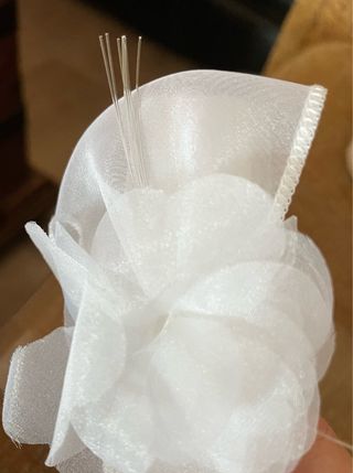 Diadema blanca de organza para Primera Comunión